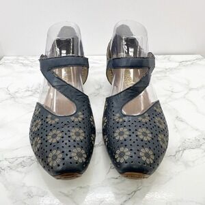 Reiker Antistress Navy Blue MaryJane Floral‎ Perforated Low Heel Sz 39 US 8